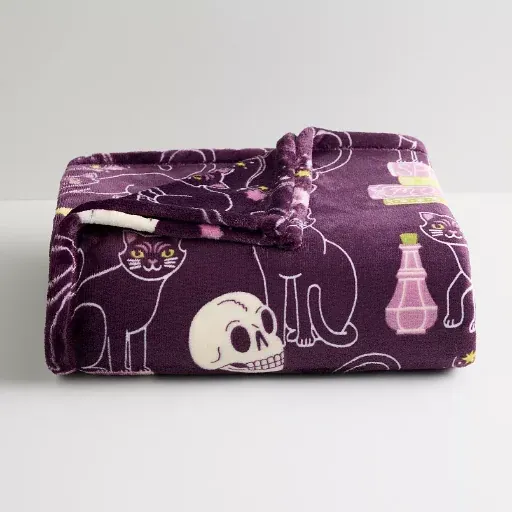 The Big One Halloween Oversized Supersoft Plush Throw Blanket