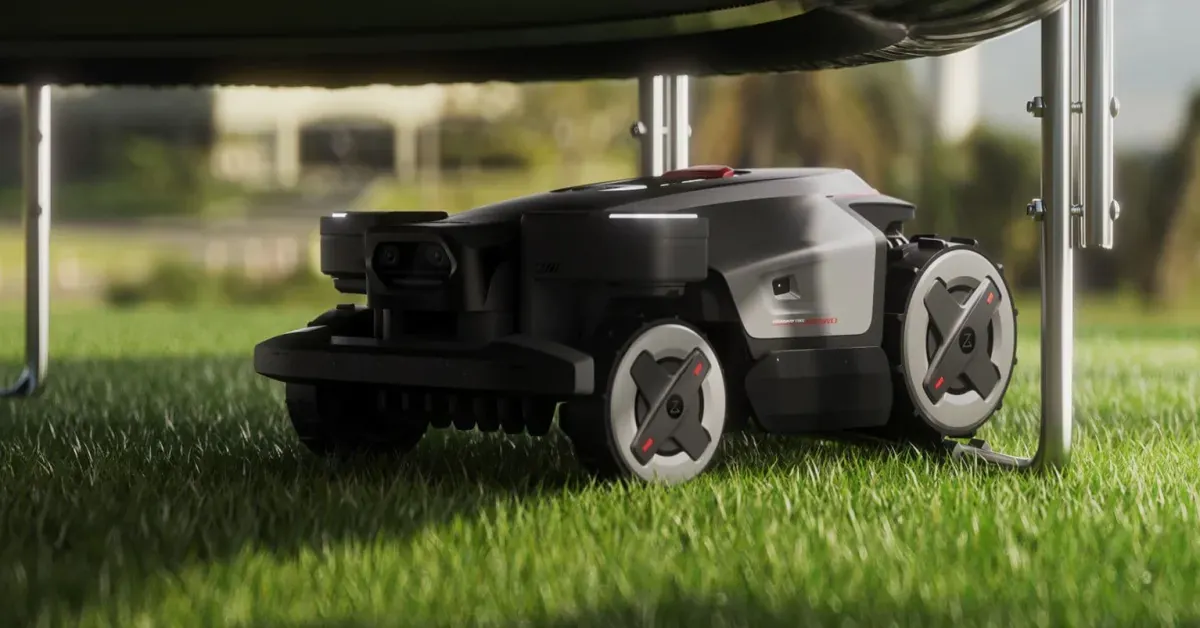 RockMow X115H 4WD Robot Lawn Mower