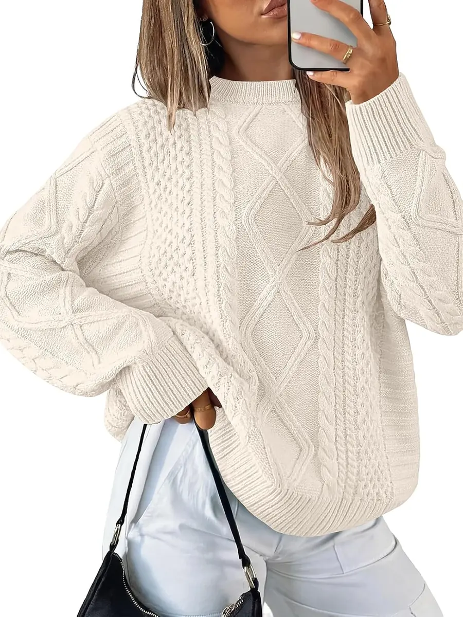 Women’s Oversized Cable Knit Sweater