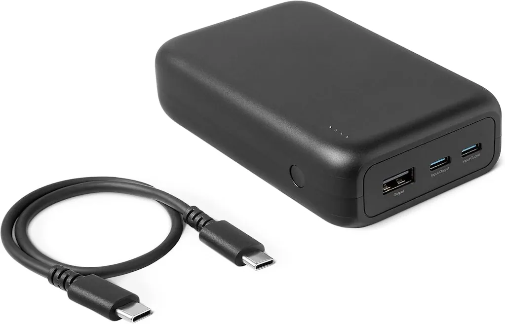 Amazon Basics 20,000mAh 3-Port Portable Bank