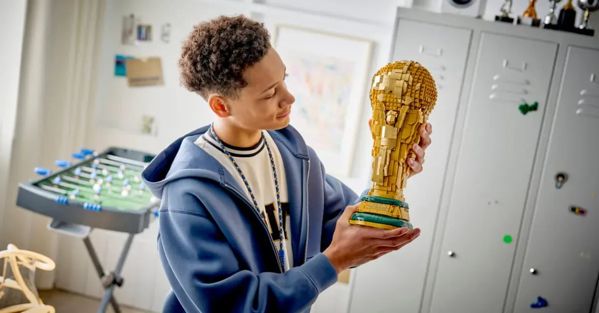 LEGO Editions FIFA World Cup Official Trophy