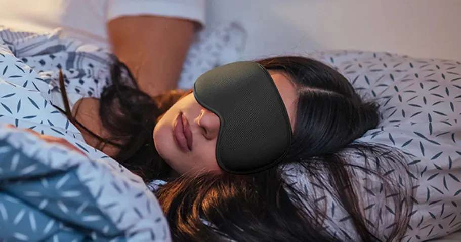Blackout Sleep Mask in Black
