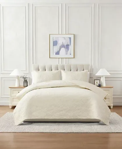 3-Piece Chelsea Loft Pinsonic Floral Embossed Quilt Set Full/Queen