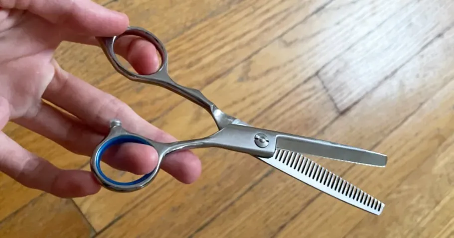 Hair Thinning Scissors in Blue