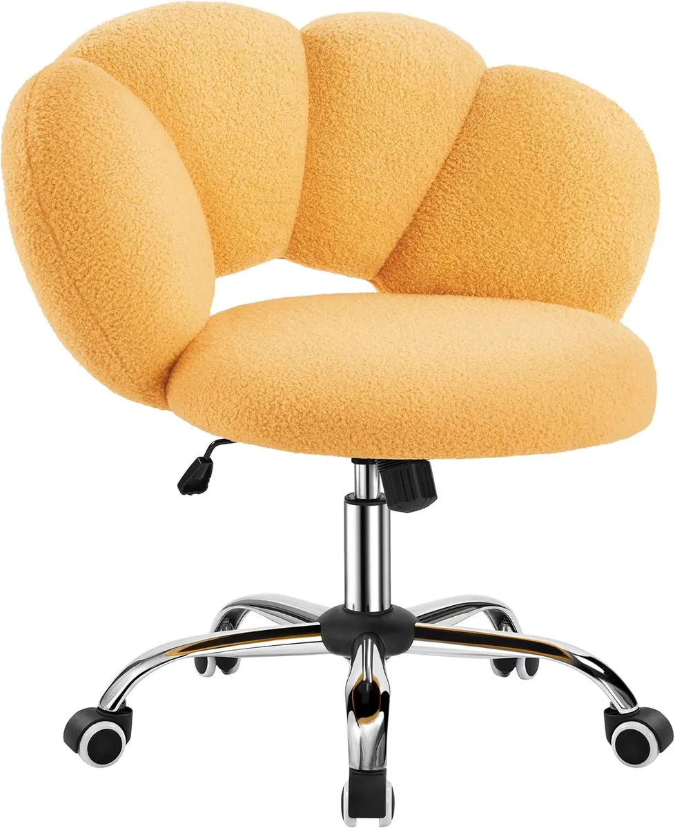 Yaheetech Boucle Upholstered Cloud-Shaped Vanity Chair
