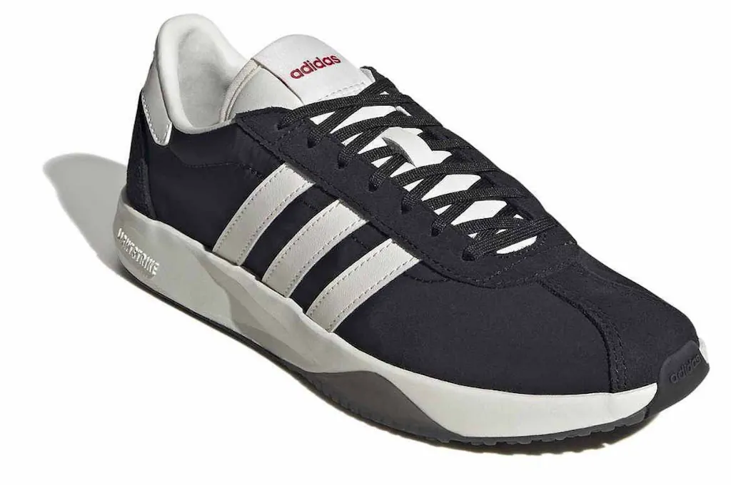 adidas Women's Run 76/26 Sportswear Sneakers