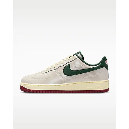 Nike Men's Air Force 1 '07 LV8 Shoes (Limited Sizes, Off White/Green)