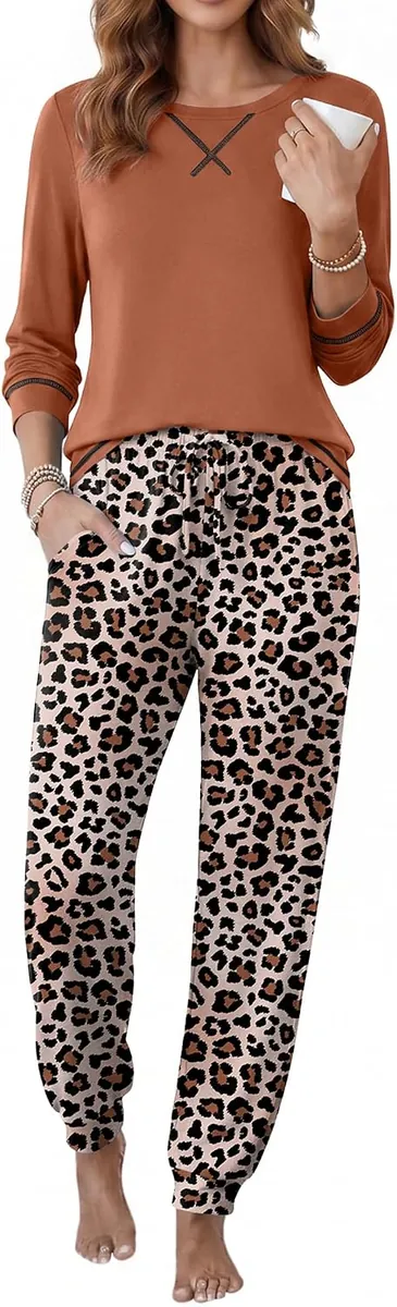 Ekouaer Women’s Long Sleeve Top & Jogger Pajama Sets