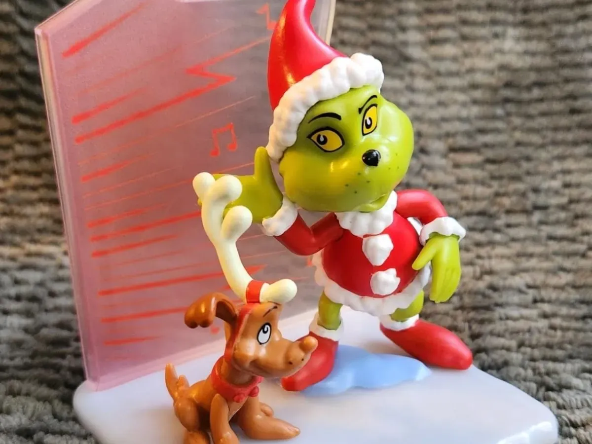 Just Play The Grinch Scene Setters Blind Boxes