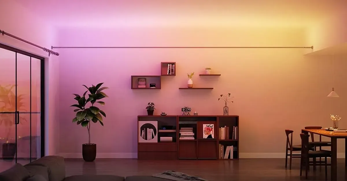 13.1-foot RGBWWIC Strip Light with Skyline Kit