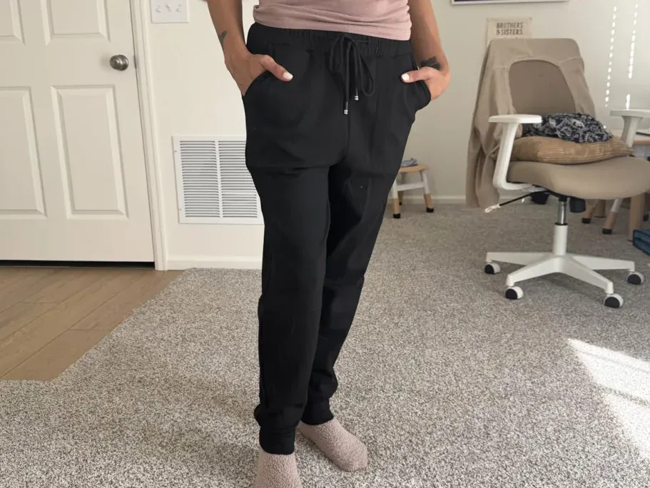 Women’s Fleece-Lined Joggers