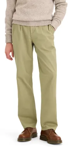 Dockers Men's Straight Fit Pleated Casual Chino Pants, 30x32