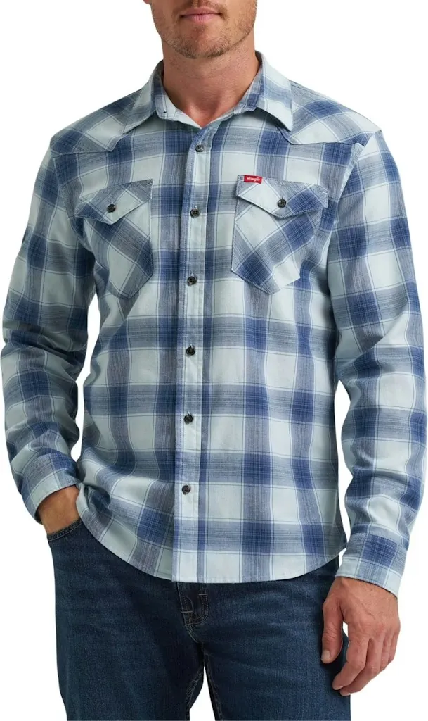 Wrangler Men's Slim Fit Twill Shirt w/ Sunglasses Cleaner