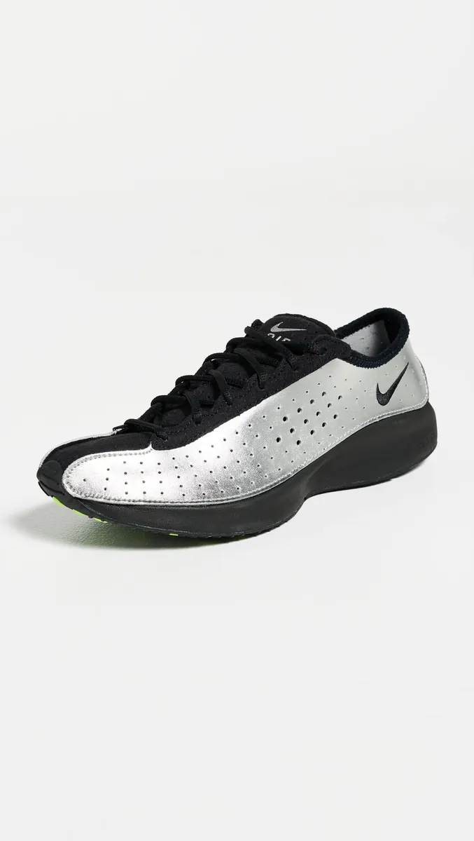 Nike Women's Air Superfly Shoes (Silver/Black)