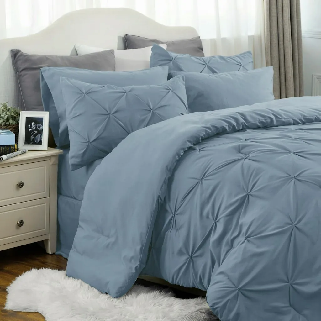 Bedsure Pintuck Pinch Pleat 7-Piece Queen Comforter Bed-in-a-Bag