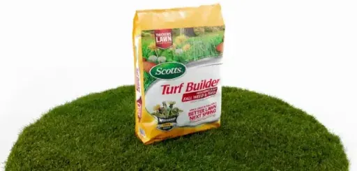 Scotts Turf Builder WinterGuard Fall Weed & Feed 33.84 lbs