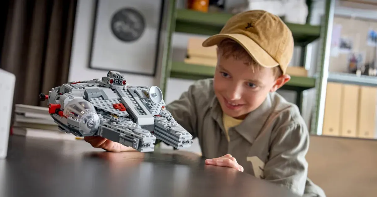 SMART Play AT-ST Attack on Endor