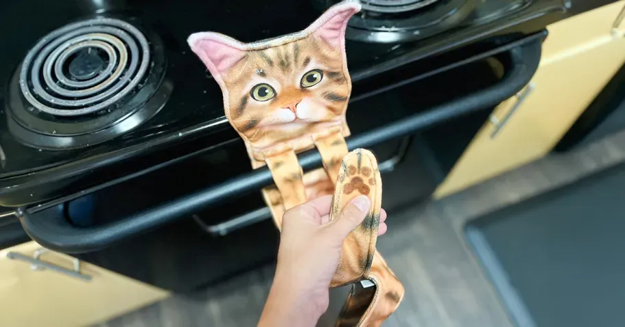 Cat-Shaped Hand Towels