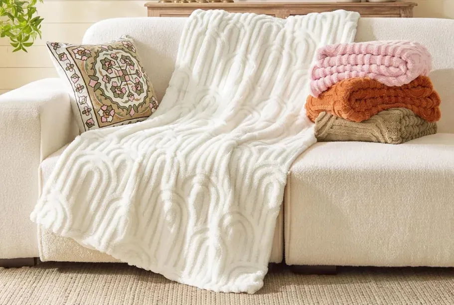 BEDELITE Boho Fleece Throw
