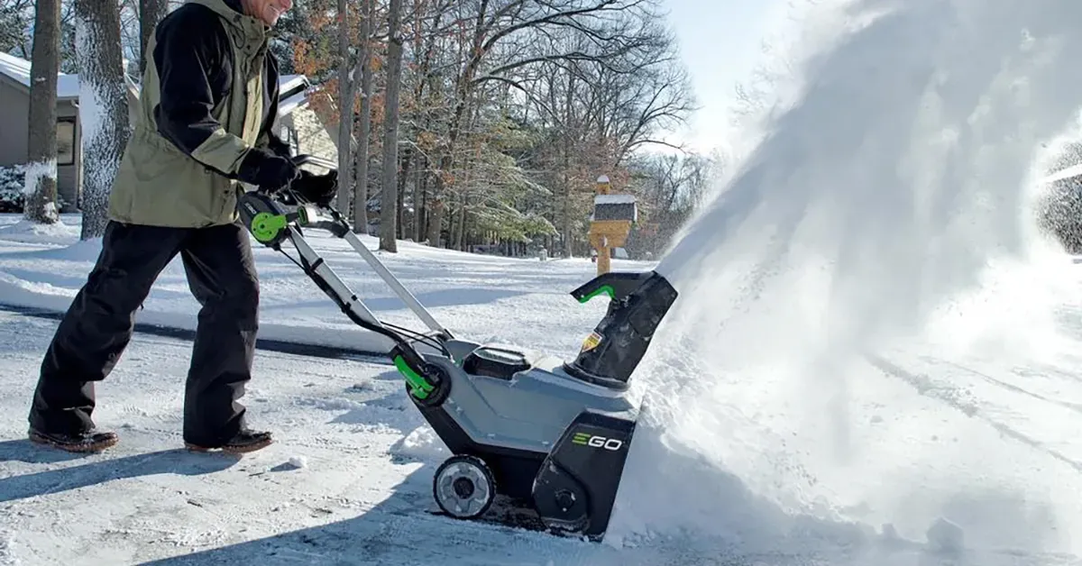 56V 21-inch Cordless Electric Single-Stage Snow Blower with 2x 5.0Ah batteries