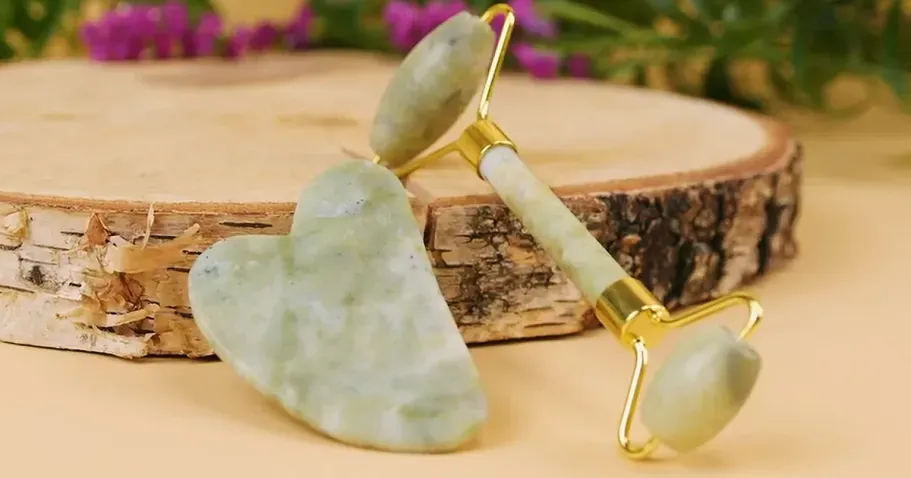 Gua Sha & Jade Roller Set