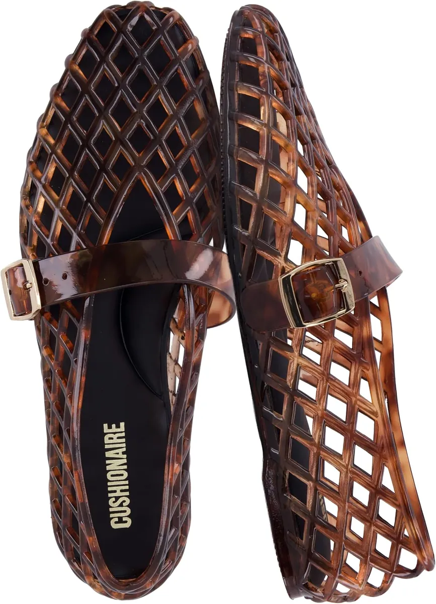 Cushionaire Women’s Syrup Mary Jane Jelly Flats