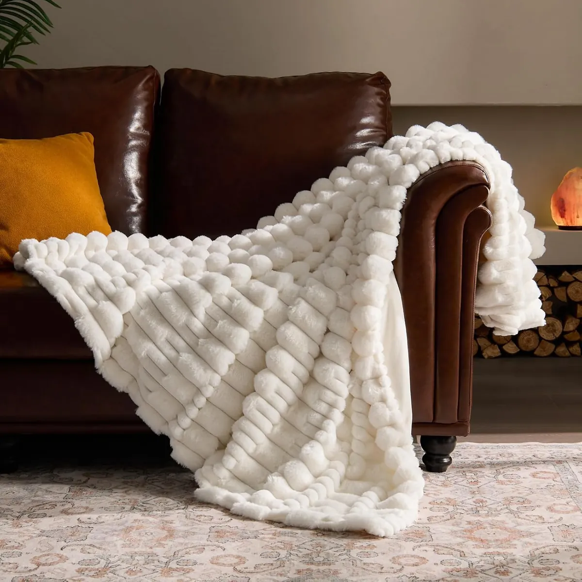 BEDELITE Plush Striped Fleece Throw Blanket