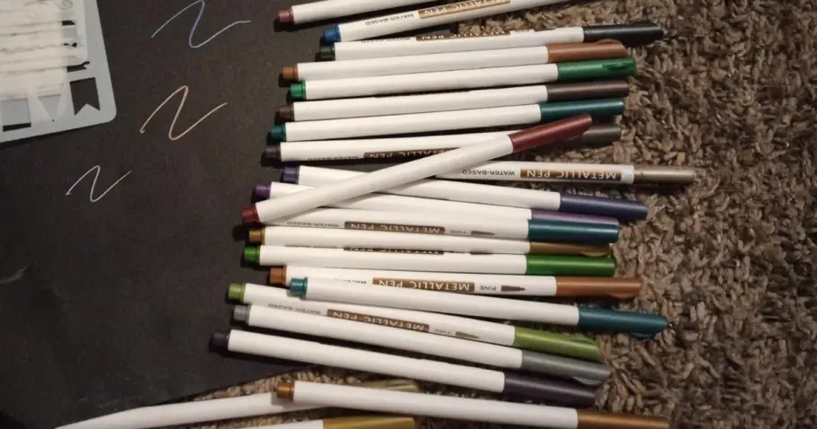 Metallic Marker 24-Pack w/ Stencils