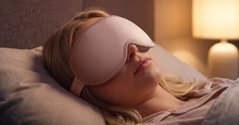 Blackout Weighted Sleep Mask in Pink
