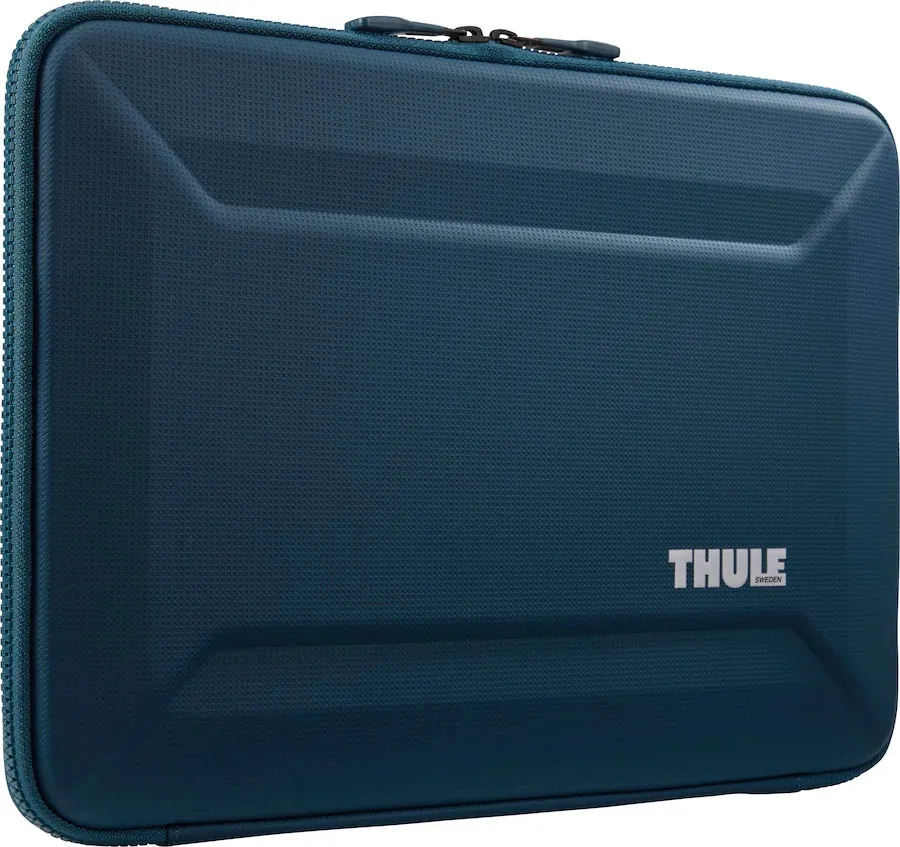 MacBook Pro 16in Thule Gauntlet Sleeve