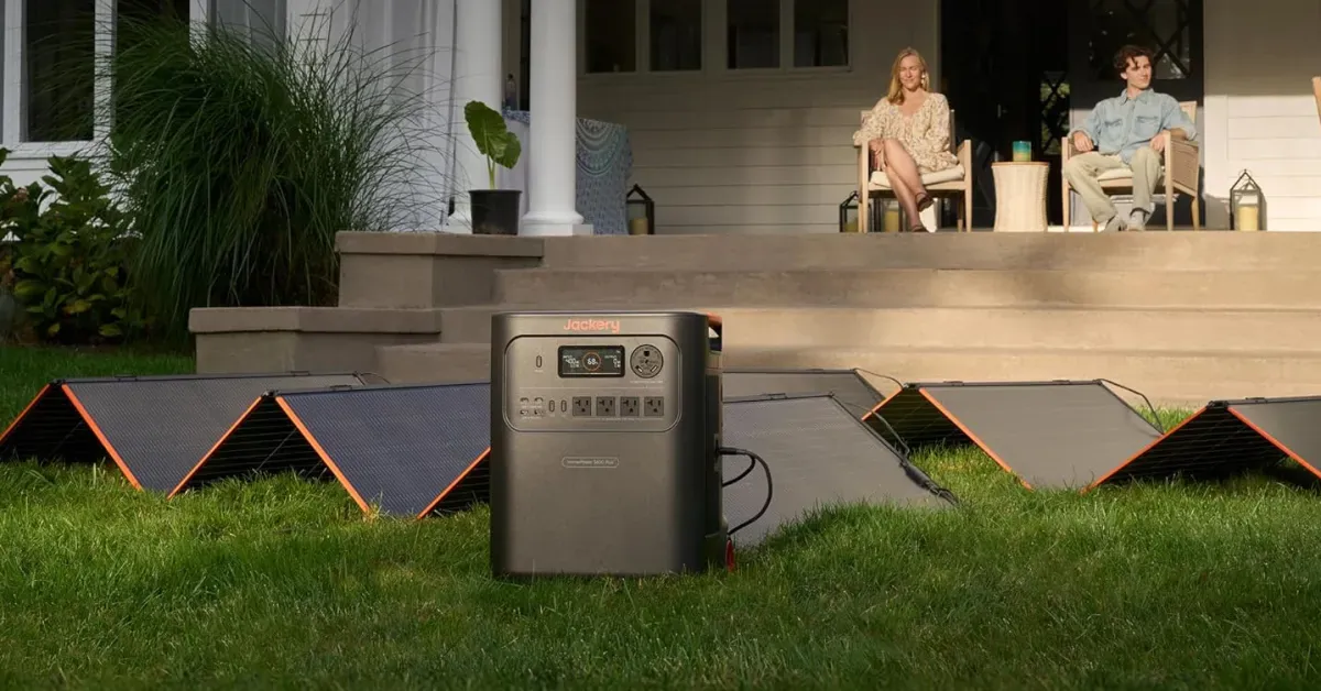 HomePower 3600 Plus (3,584Wh) with 500W solar panel