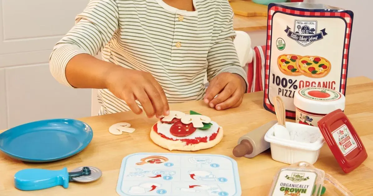 Little Tikes Creative Chefs Pizza Playset Just $12 on Walmart.com (Reg. $28)