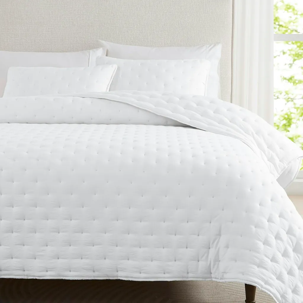 White Cloud Queen 3-Piece Quilt Set