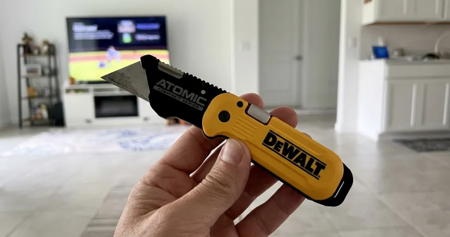 DEWALT Atomic Compact Series Folding Utility Knife