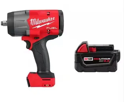 Milwaukee M18 FUEL 18V 1/2 in. Impact Wrench with XC 5.0 Ah Battery