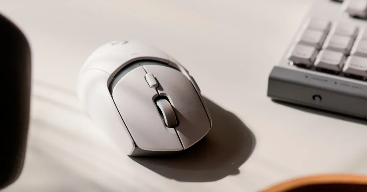 Logitech’s G309 LIGHTSPEED gaming mouse in black to