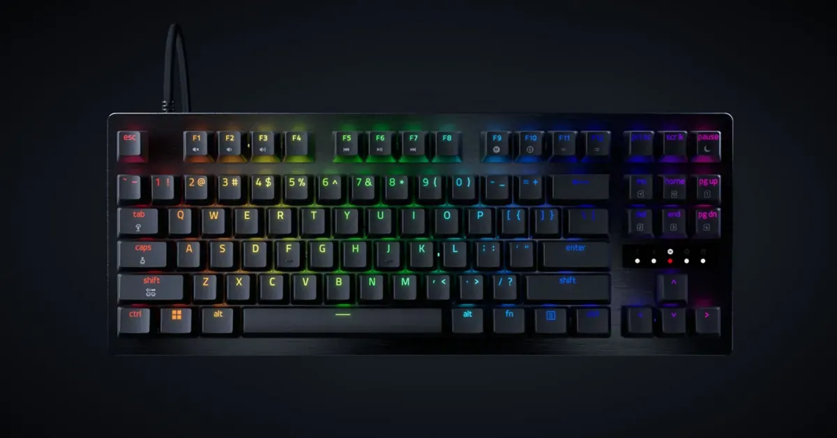 Huntsman V3 Tenkeyless 8KHz keyboard to