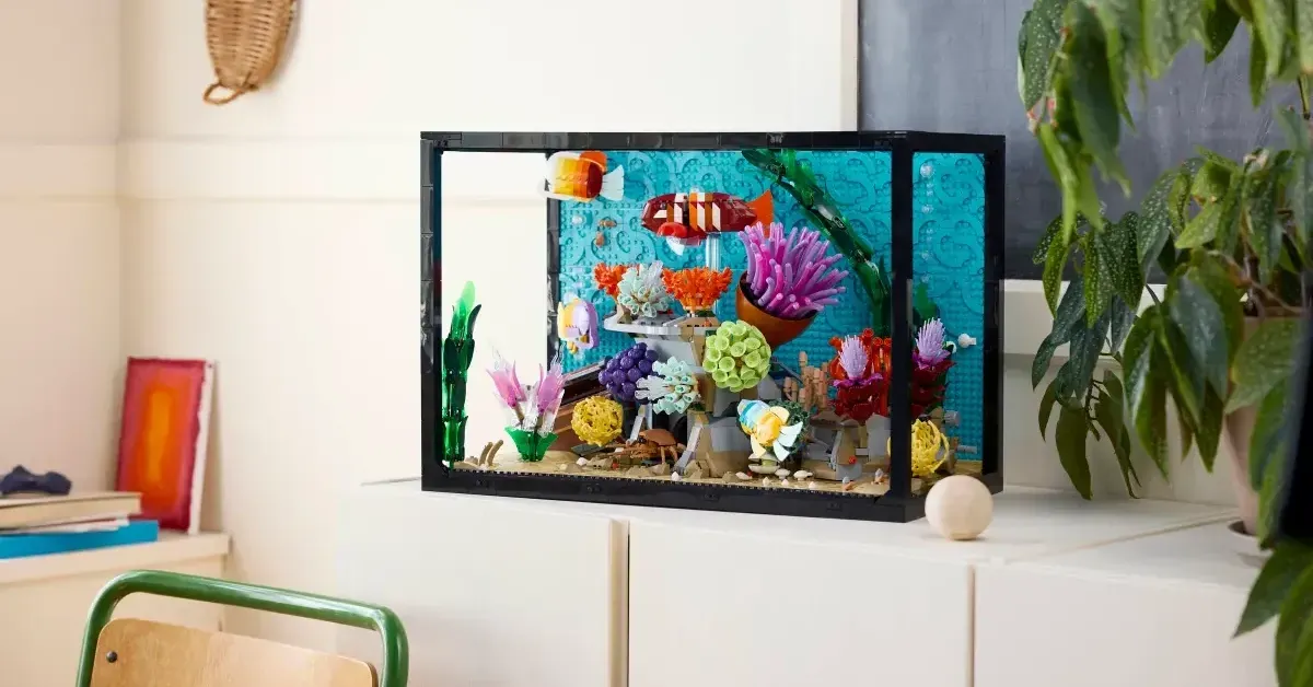 LEGO Icons Tropical Aquarium set