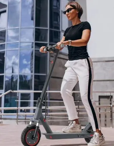 AOVOPRO 500W Foldable 10in Electric Scooter 42V12AH Motor 24 Mile Range