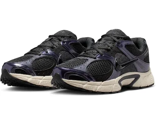 Nike Men's V5 Runner Shoe (Off Noir/Black/Gridiron/Metallic Silver)