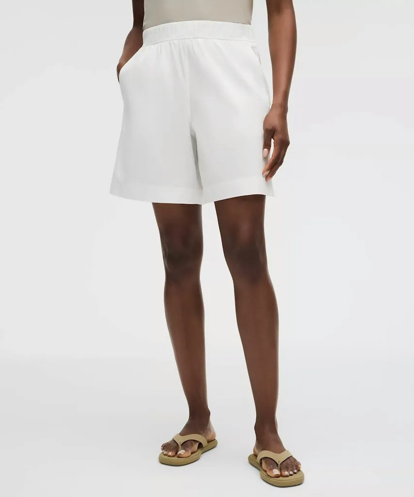 lululemon Women's LuluLinen 7" High-Rise Relaxed-Fit Short