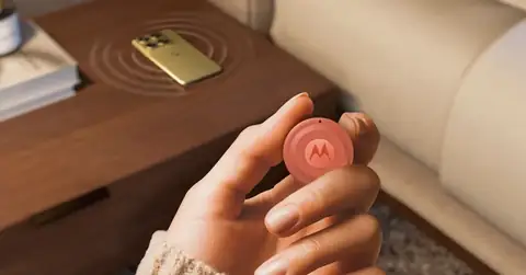 New Google Find Hub Moto Tag 2 trackers now back